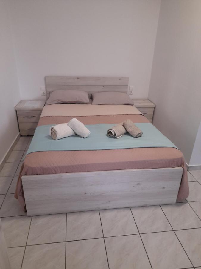 Central Studio 2 Heraklion  Luaran gambar